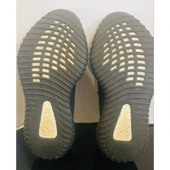 Adidas Yeezy Boost 350 V2 Low Bred Black/Red Men’s Size 8